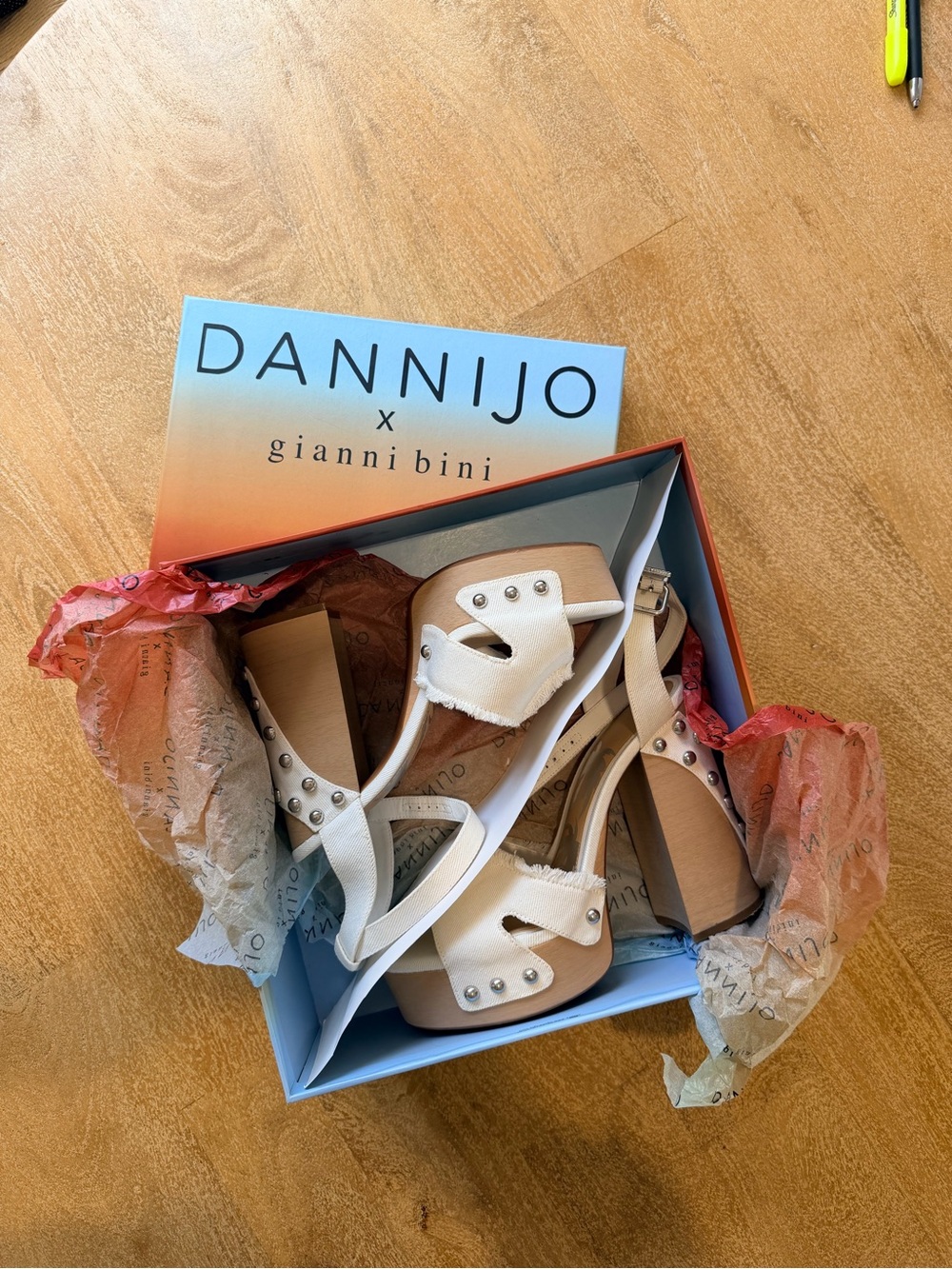 Gianni Bini x DANNIJO Daisy Denim Studded Platform Sandals, GENTLY WORN, SZ 10 - Picture 3 of 11